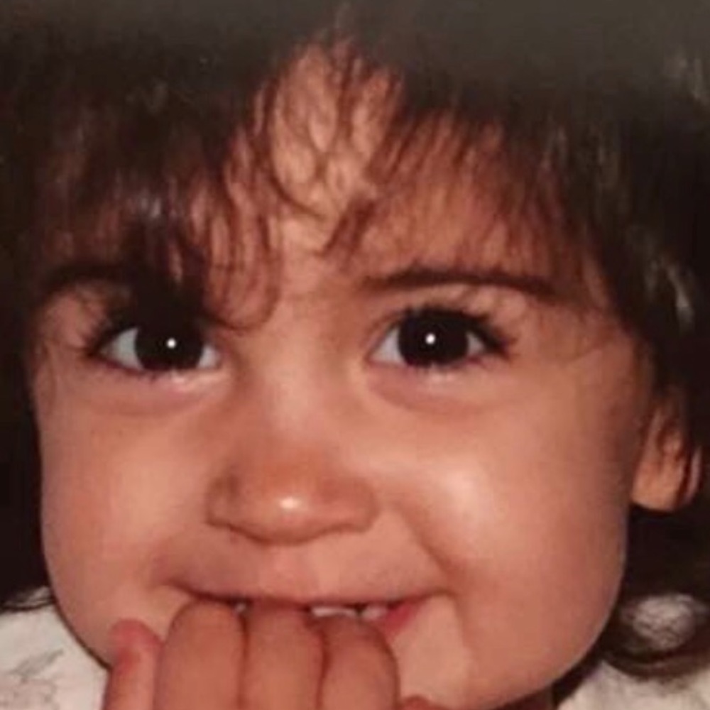 Meet your Posher, Fariba